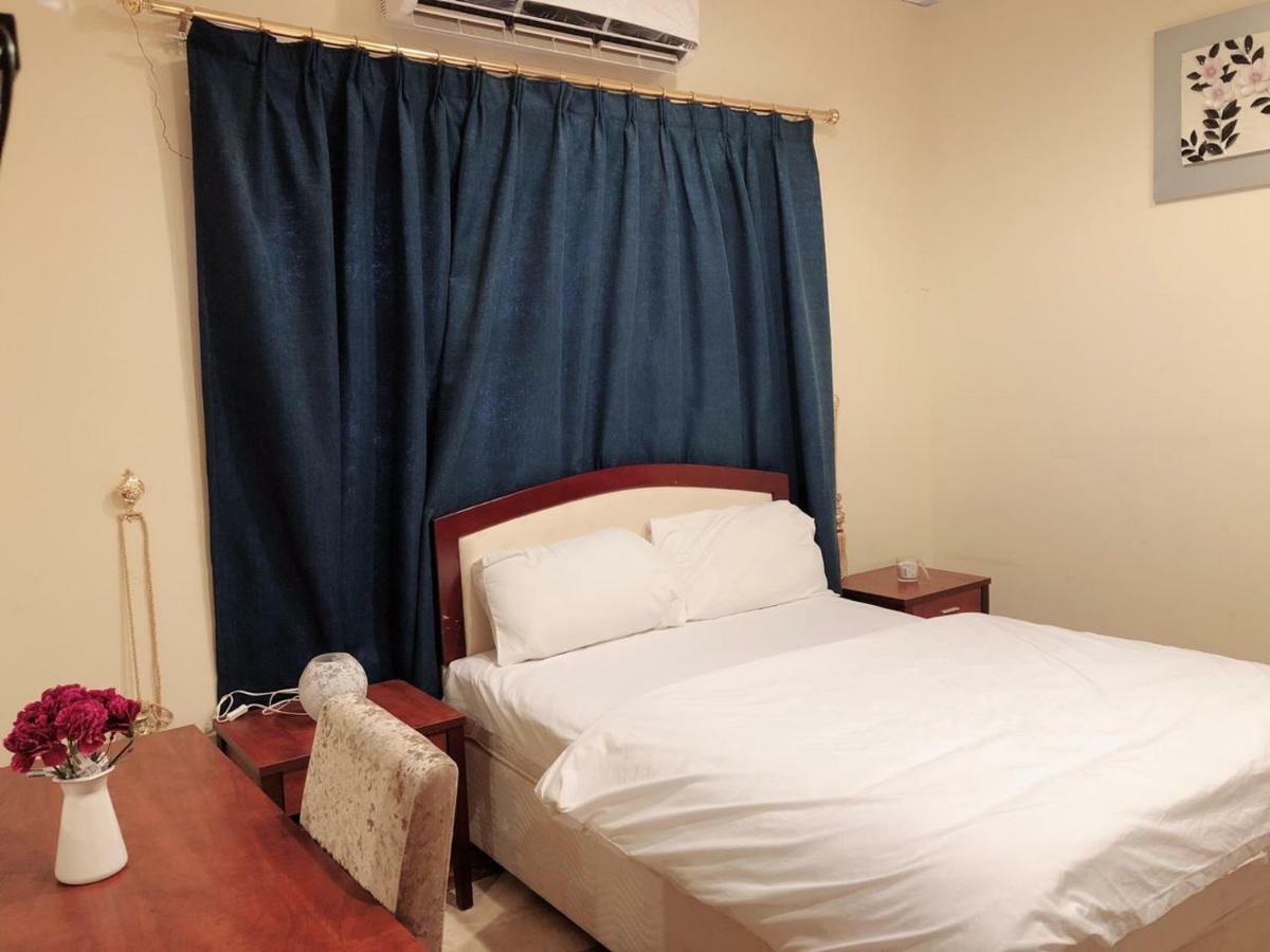 سرو للوحدات السكنية Hotel *